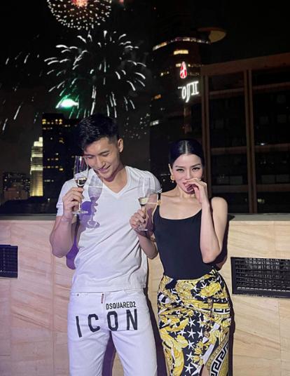 Hết bị soi đeo nhẫn đôi, Lệ Quyên còn gọi Lâm Bảo Châu là vợ chồng, tình nhân-8