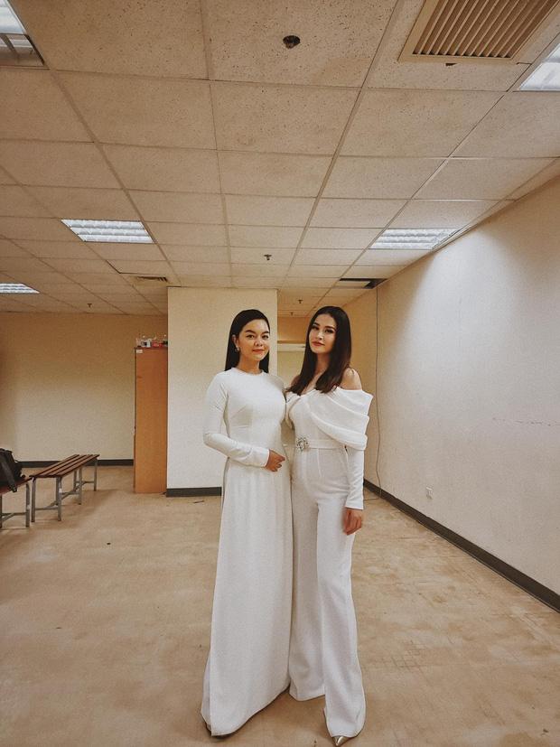 Đông Nhi khoe cận body sau 3 tháng sinh con, đọ sắc bất phân thắng bại cùng mẹ bỉm Phạm Quỳnh Anh-4