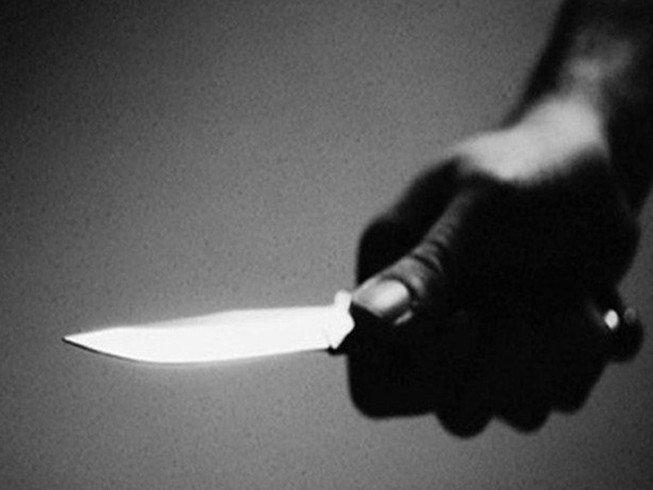 Người đàn ông bị đâm trọng thương vẫn cố ngồi nhậu đến khi ngã gục tử vong-1