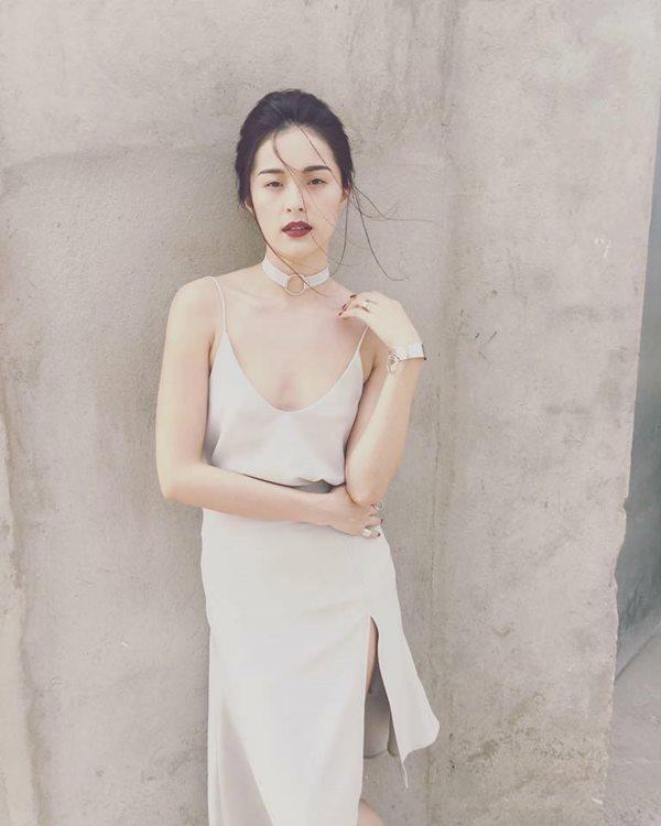 Hiền Thục và dàn mỹ nhân sở hữu vòng 1 lép kẹp vẫn sang tuyệt đối-11