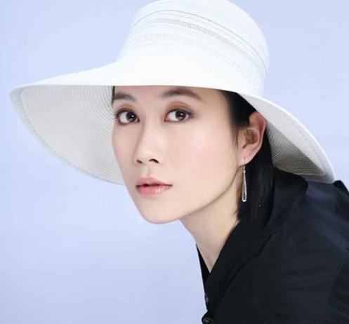 Nữ hoàng phim dở mất 15 năm mới mua nổi nhà, 44 tuổi vẫn lẻ bóng-1