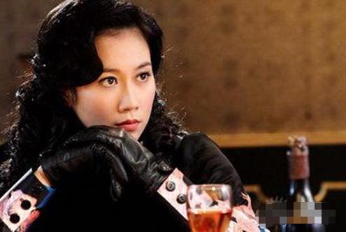 Nữ hoàng phim dở mất 15 năm mới mua nổi nhà, 44 tuổi vẫn lẻ bóng-2