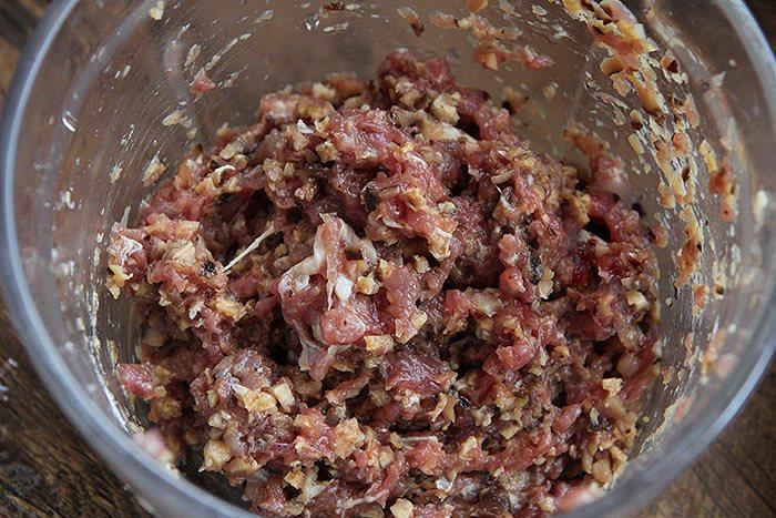 Vẫn là thịt và củ cải nhưng không kho nữa, đem nhồi thế này lại được món mới ngày Tết-3