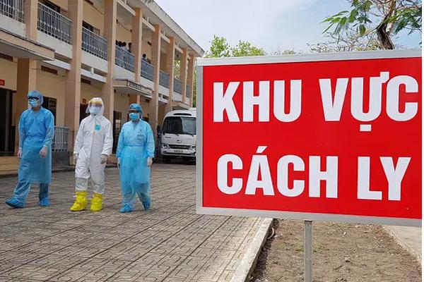 Nam sinh viên trường FPT đi xe máy từ Hà Nội về Nghệ An lên cơn sốt, ho nghi mắc Covid-19-1