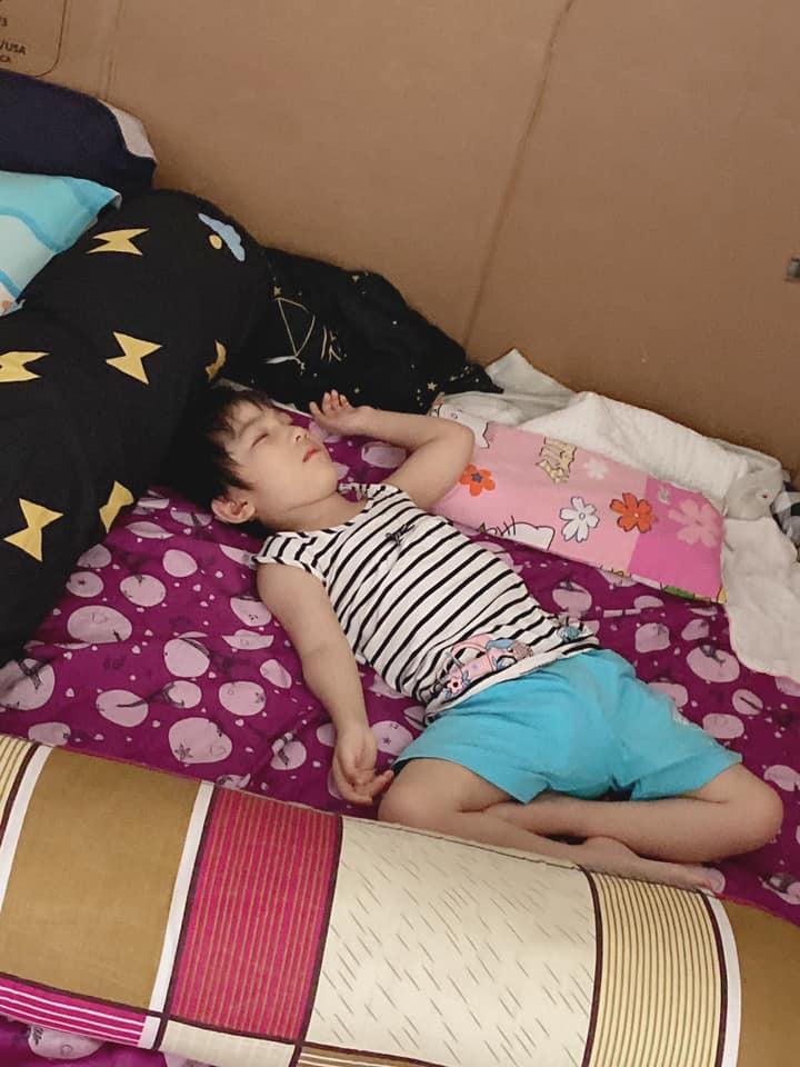 Cuộc sống sau 5 năm của 9X nhận nuôi bé gái suy dinh dưỡng ở Lào Cai-4