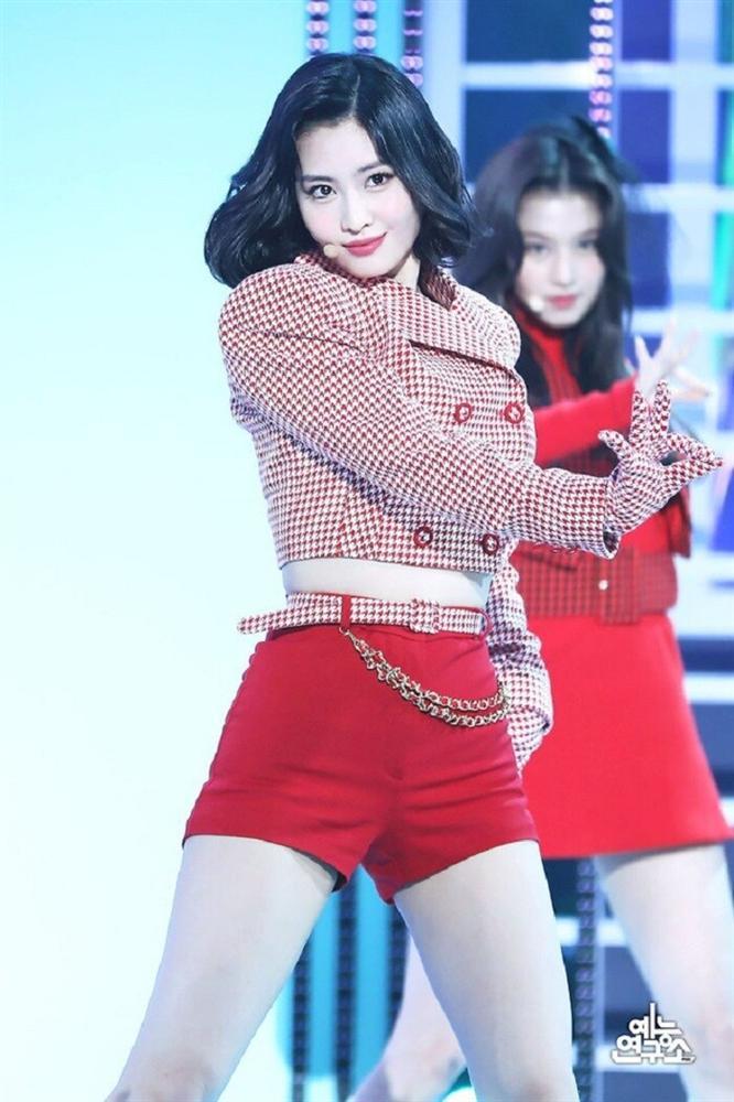 Dân mạng choảng nhau vì tranh cãi Chi Pu có đủ tài năng làm visual đỉnh cao?-8