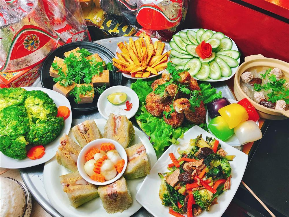 Hậu ông Công ông Táo, chị em đua nhau khoe mâm cơm cúng quá đỉnh-6