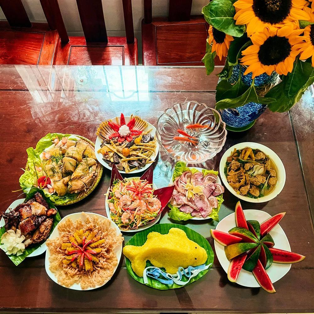 Hậu ông Công ông Táo, chị em đua nhau khoe mâm cơm cúng quá đỉnh-11