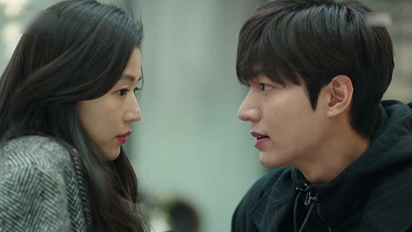 Sau khi ngắm cây đào phai nhà tôi, chị dâu tự ý cầm kéo cắt một cành để xin lộc-2