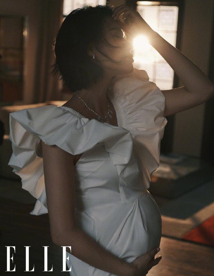 Hồ Hạnh Nhi vẫn đẹp xuất sắc khi mang thai lần ba-1