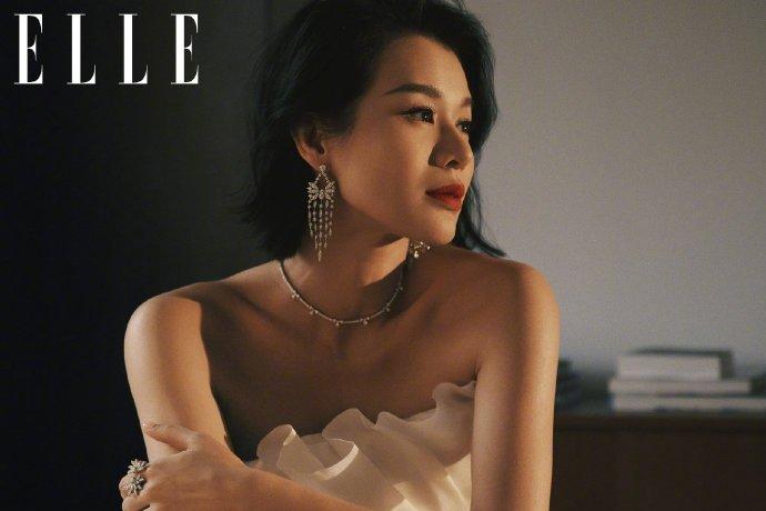 Hồ Hạnh Nhi sinh con trai thứ 3 ở tuổi 41-5