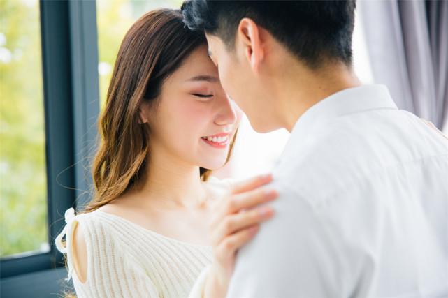 Đàn ông có những biểu hiện này chắc chắn anh ấy chỉ muốn dừng chân bên bạn cả đời-2