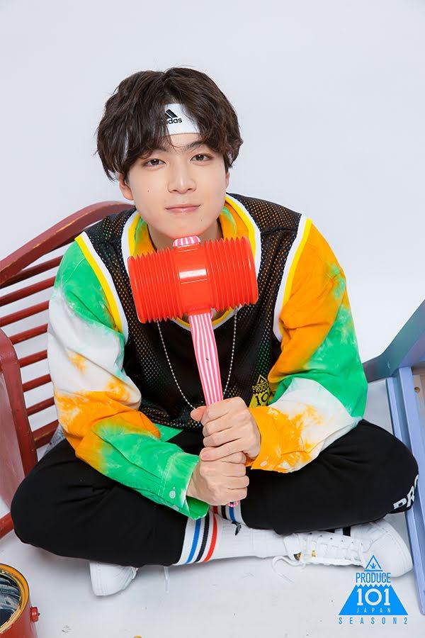 Netizens tranh cãi lịch liệt về em sinh đôi của Jin BTS tại Nhật-3