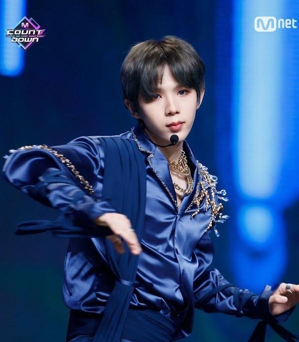 Fanboy thành công nhất lịch sử: Trở thành đồng đội của Idol chỉ mất có 1 năm-7