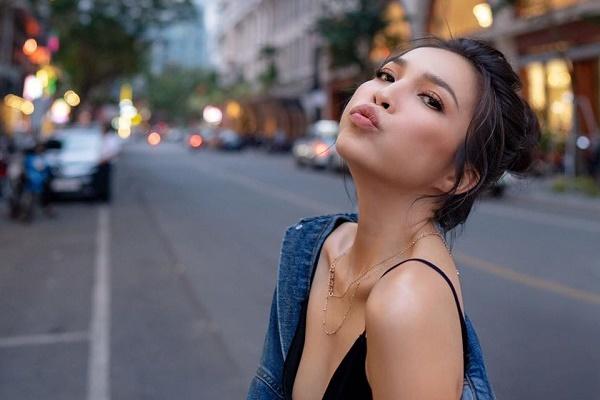 Hiền Thục bị chỉ trích vì hình ảnh giường chiếu, dạy hư con gái-7