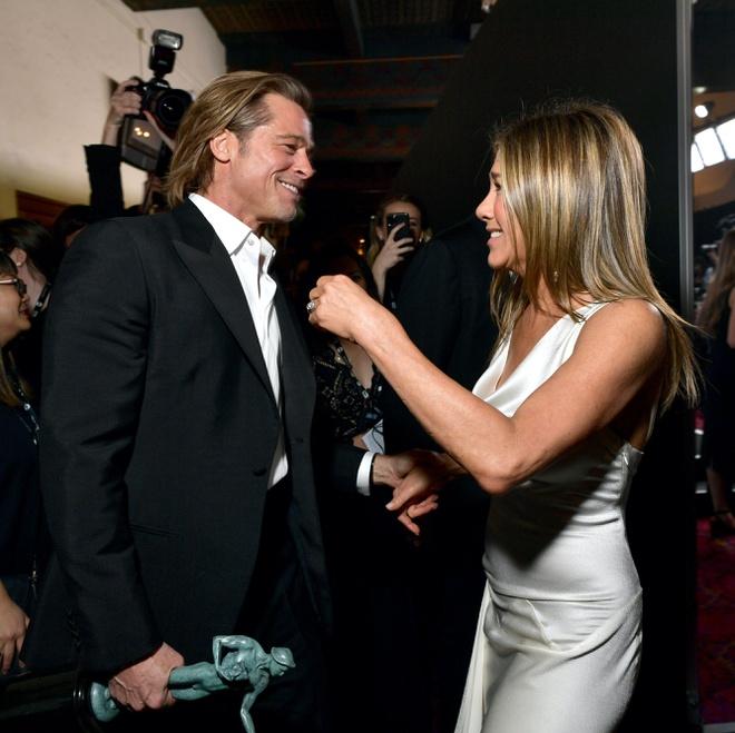 Jennifer Aniston bị nghi ở cùng Brad Pitt-3