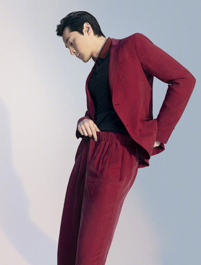 Động thái đầu tiên của Hồ Ca và Lưu Diệc Phi sau đồn đoán kết hôn, chờ đón con đầu lòng-1