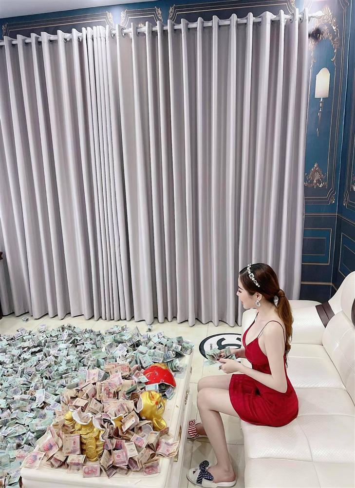 Choáng váng màn đập heo đất khủng, tiền la liệt nền nhà-5