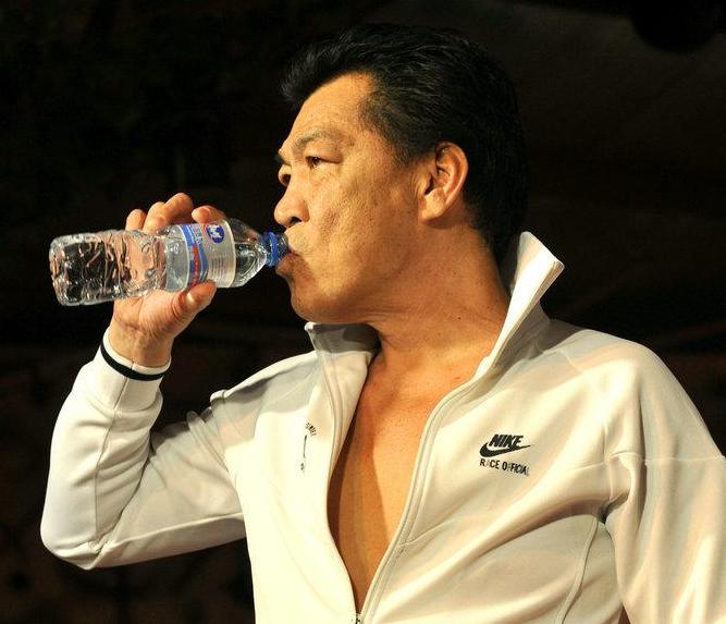 Cuộc đời bi kịch của ác nhân màn ảnh từng doạ đánh Châu Tinh Trì-4