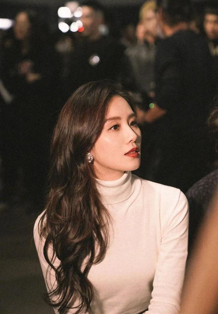 6 sao nữ Trung Quốc có vẻ ngoài xinh đẹp mà biểu cảm lên phim xấu tệ-5