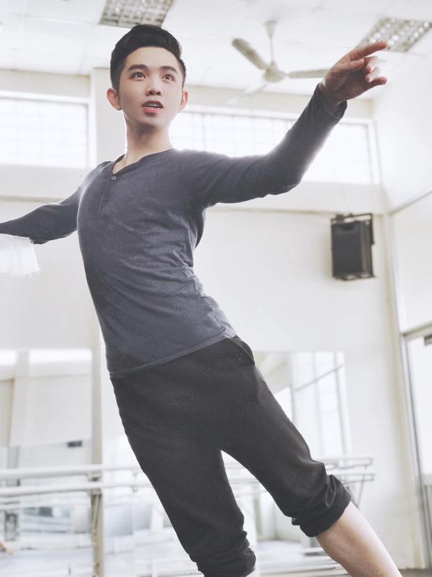 Hot boy làng múa từng khiến Hoài Linh thán phục, đột ngột qua đời ở tuổi 29 vì bạo bệnh-1