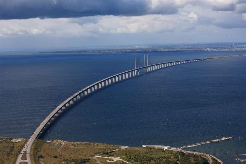 Những cây cầu được xây dựng từ hàng tỷ USD-7