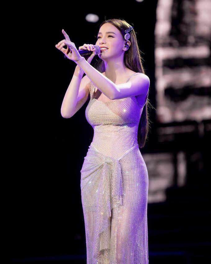 Những bộ cánh khoe dáng đỉnh cao của mẹ ba con Hà Hồ-10