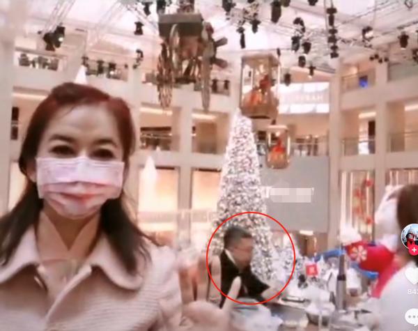 Đả nữ màn ảnh Hong Kong suýt bị huỷ hoại nhan sắc, bán nhà giúp chồng giảm án tù-9