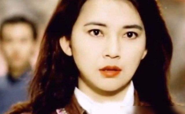 Đả nữ màn ảnh Hong Kong suýt bị huỷ hoại nhan sắc, bán nhà giúp chồng giảm án tù-1