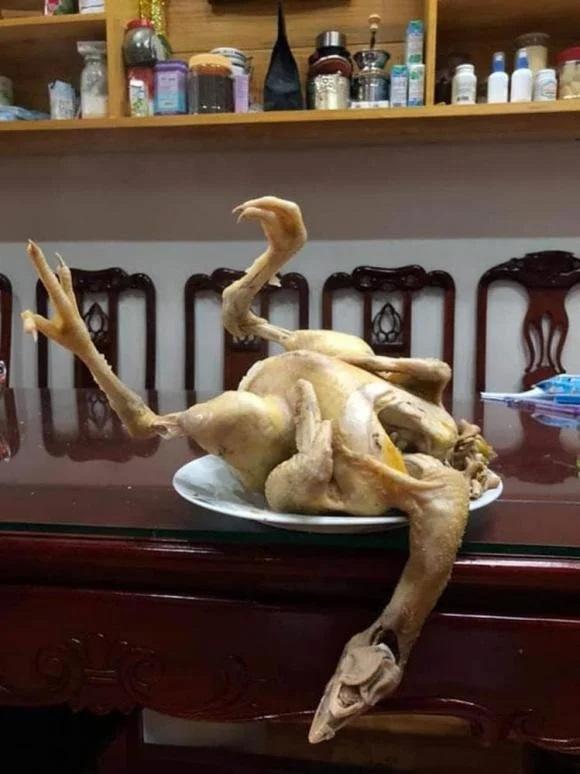 Khoe ảnh mâm gà cúng nguyên thuỷ, cô gái khiến dân tình ngao ngán khi biết lý do giời ơi đất hỡi-6