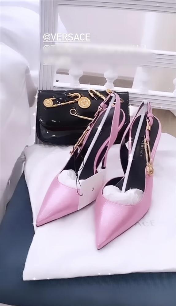 Sao Việt sắm hàng hiệu đón Tết: Lan Ngọc chơi lớn tậu liền 2 chiếc túi Hermès giá cả căn hộ-5