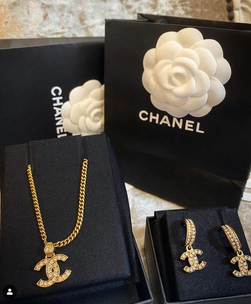 Sao Việt sắm hàng hiệu đón Tết: Lan Ngọc chơi lớn tậu liền 2 chiếc túi Hermès giá cả căn hộ-9