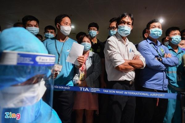 4 mẫu gộp của nhân viên sân bay Tân Sơn Nhất nghi nhiễm nCoV-3