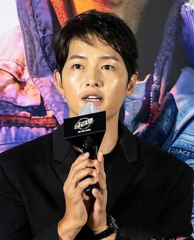 Song Joong Ki: Mỹ nam tuổi Sửu sự nghiệp chông chênh, ngoại hình xuống dốc kể từ khi ly hôn-7