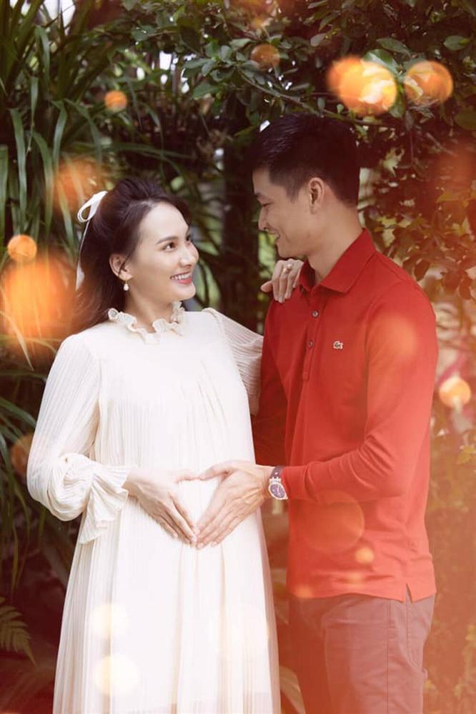 Điểm danh những nhóc tỳ nhà sao Việt chào đời năm 2021-1