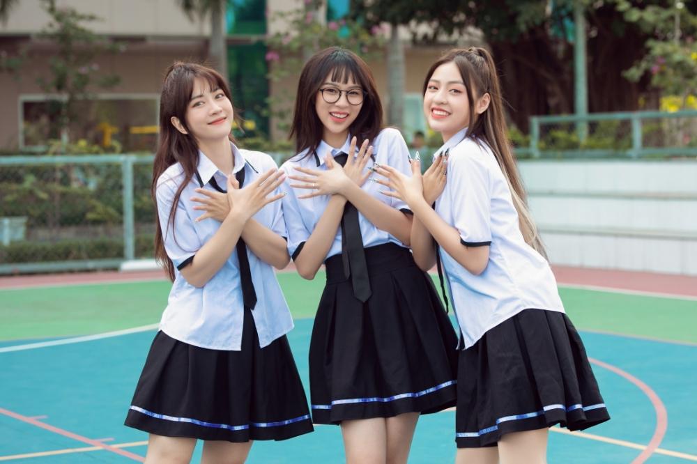 Dân mạng muốn tiền đình, xin Phí Phương Anh thôi đừng đi hát-1