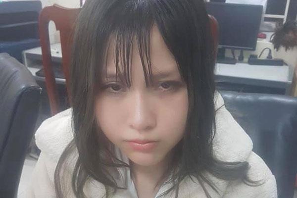 Bắt quả tang kiều nữ cùng đám bạn đang phê thuốc tại chung cư-1