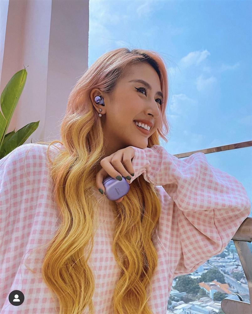 Quỳnh Anh Shyn đảo ngói đón Tết, netizen kêu trời vì tóc xơ như chổi xể-1