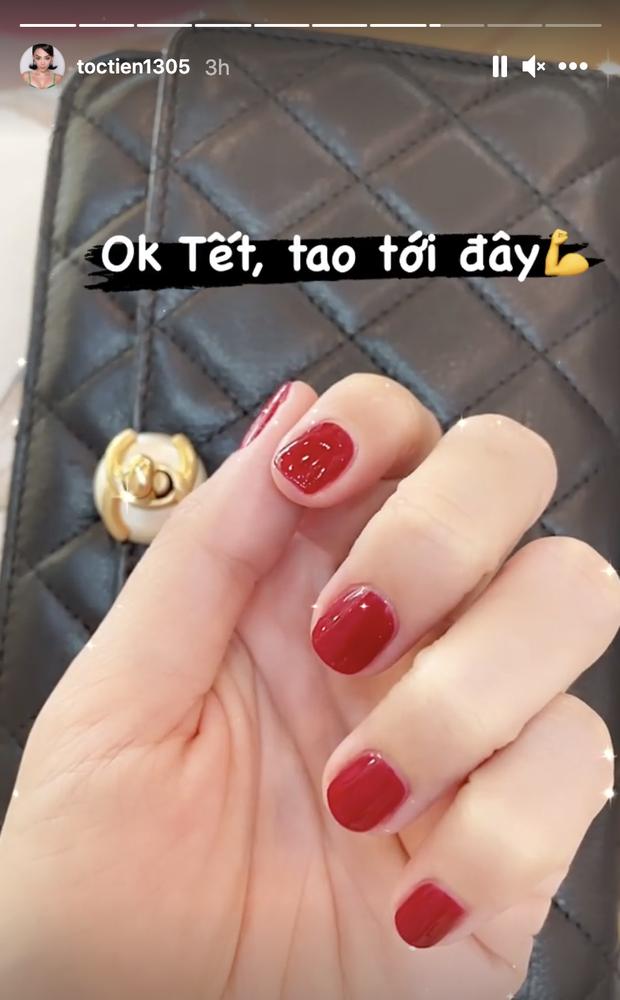 Sao Việt làm nail đón Tết: Ngọc Trinh sơn gel đơn giản - Hoàng Thùy Linh chuẩn người chơi hệ bài bạc-7