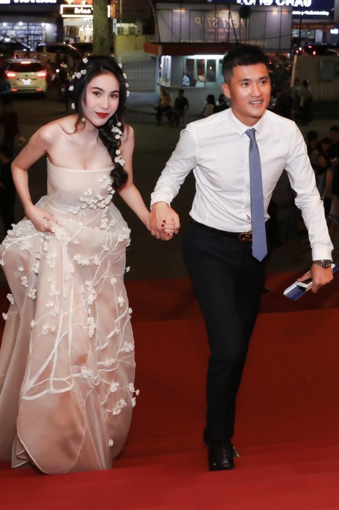 Đường tình mỹ nhân Vbiz tuổi Sửu: Người lận đận, người thăng hoa-4