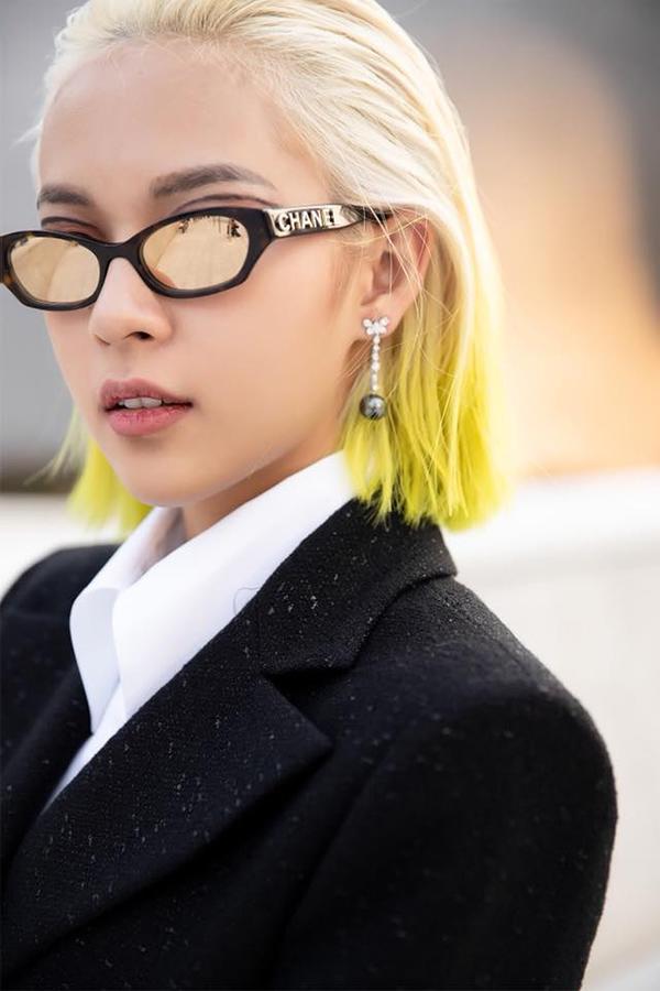 Sự nghiệp Phí Phương Anh: Ca hát thảm họa, làm người mẫu nhạt nhòa-5