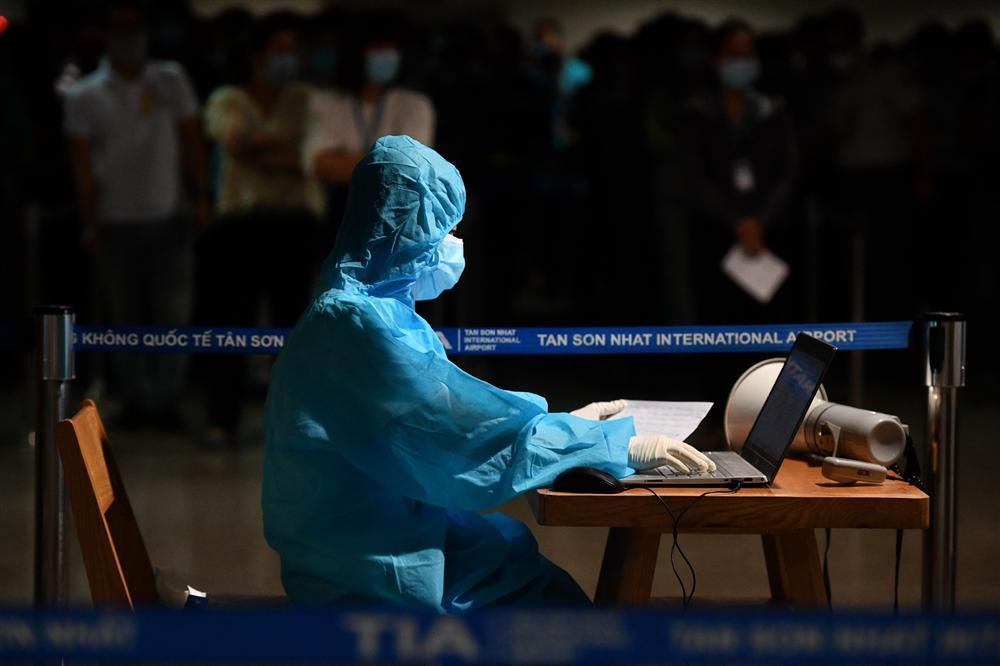 TP.HCM đang chịu đợt bùng phát dịch Covid-19 nghiêm trọng-2