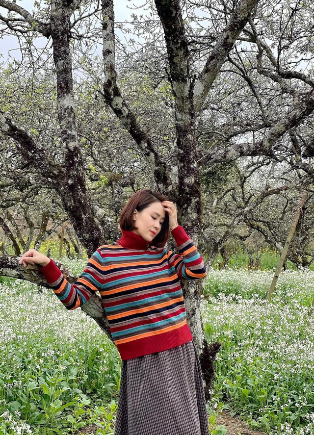 Đã mắt hàng trăm set đồ sang chảnh của Hồng Diễm trong Hướng dương ngược nắng-13