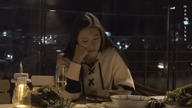 Công chúa băng giá Krystal chán chường vì chưa lấy được chồng-6