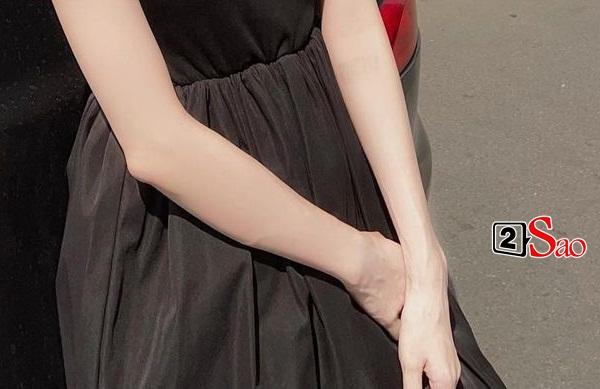 Valentine, Thiều Bảo Trâm xinh đẹp bên gia đình nhưng gương mặt vẫn buồn-10