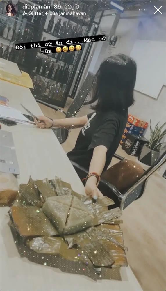 Ngày hội khoe bánh chưng: trong khi HHen Niê tham gia gói thì Miu Lê chỉ lo sẽ ăn sạch mấy chiếc dù Giao thừa chưa đến-9