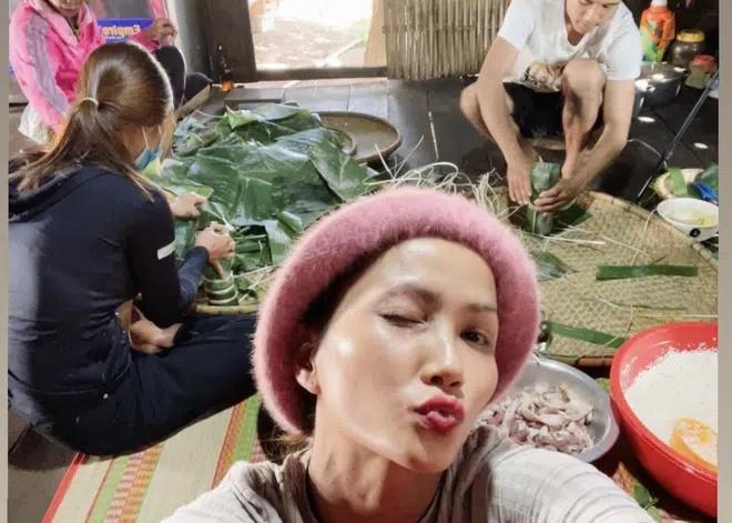 Ngày hội khoe bánh chưng: trong khi HHen Niê tham gia gói thì Miu Lê chỉ lo sẽ ăn sạch mấy chiếc dù Giao thừa chưa đến-3