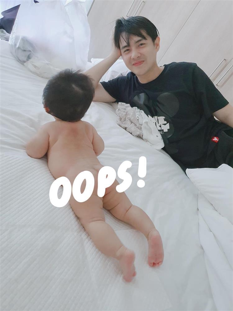 Bất ngờ nhan sắc mẹ bỉm sữa Đông Nhi trong ảnh chụp lén-6