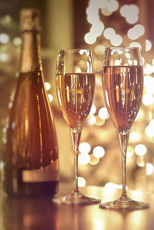 Tử vi 12 cung hoàng đạo thứ Sáu ngày mùng 1 Tết Nguyên Đán: Chòm sao nào bung lụa?-1