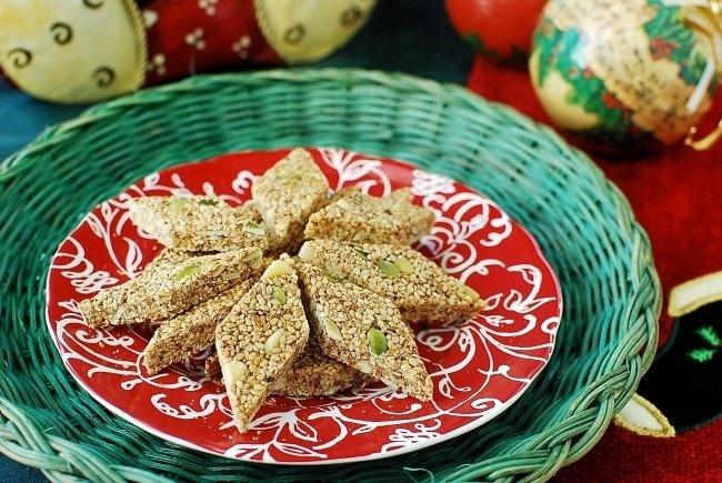 Ngán bánh kẹo Tết mua sẵn, mẹ làm bánh vừng Hàn Quốc, khách đến nhà tấm tắc khen ngon-4